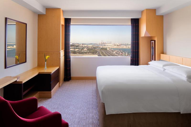 Staycation Offer - Superior King Room with 25% off selected F&B image 1