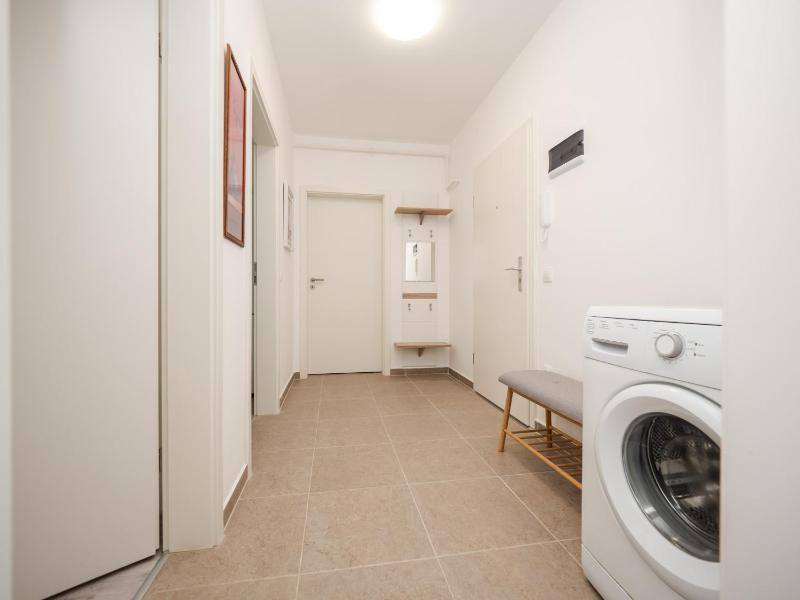 Avantgarden King Apart - image 14