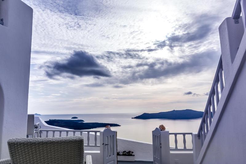 Traditional Studio with Caldera View - Ground Floor image 3