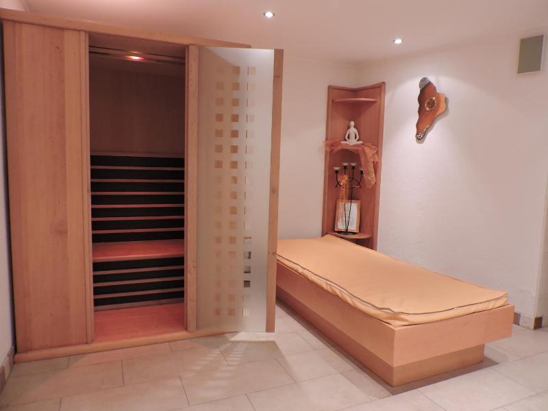 Two-Bedroom Apartment with Balcony image 3