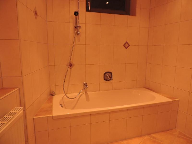 Double Room image 3