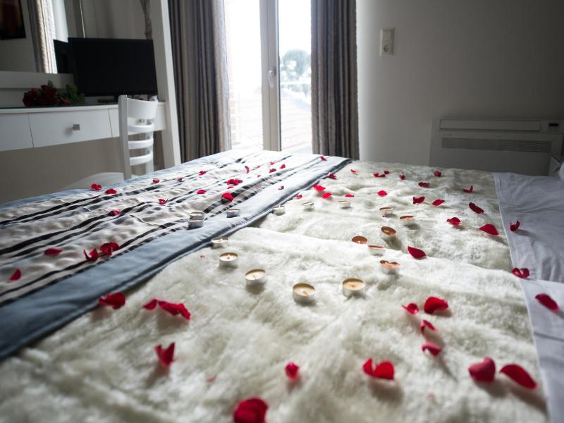 Family Apartment - Split Level image 4