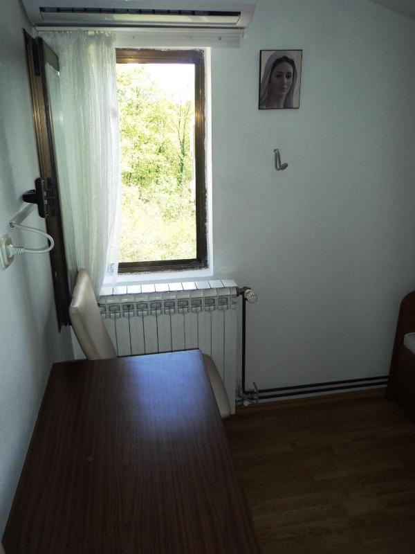 Deluxe Family Room image 4