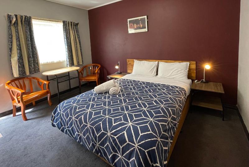 City East Motel - image 16
