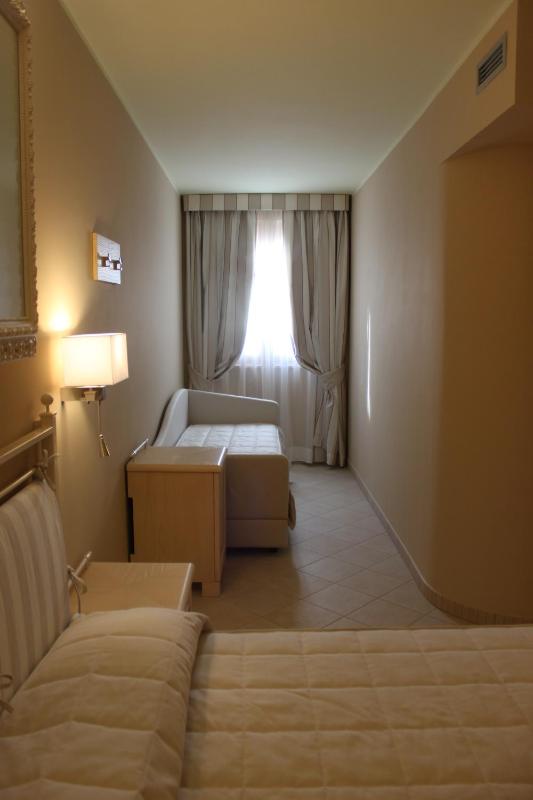 Quadruple Room image 3