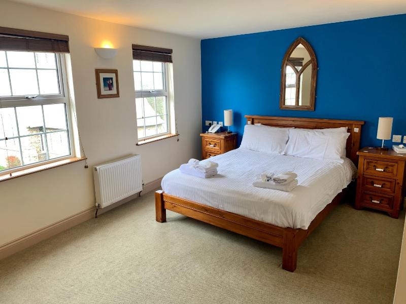 Double Room image 2