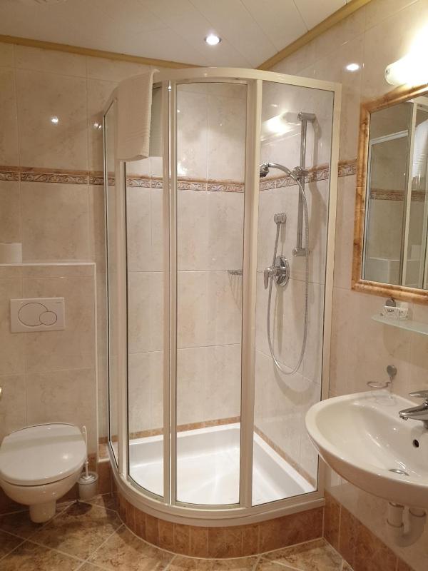 Double Room with Mountain View image 4