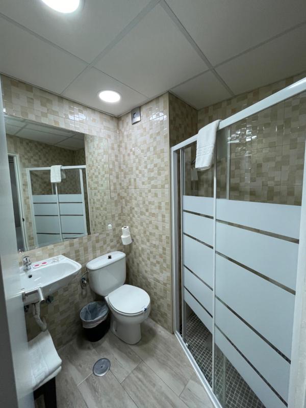 Single Room image 2