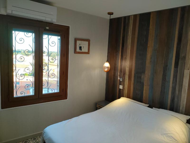 Comfort Double Room with Bath image 3