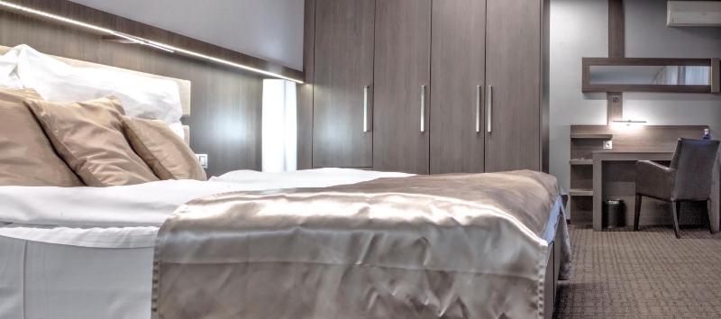 Deluxe Double Room with Free Access to Wellness and Fitness  image 4