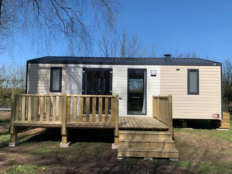 Mobile Home image 2
