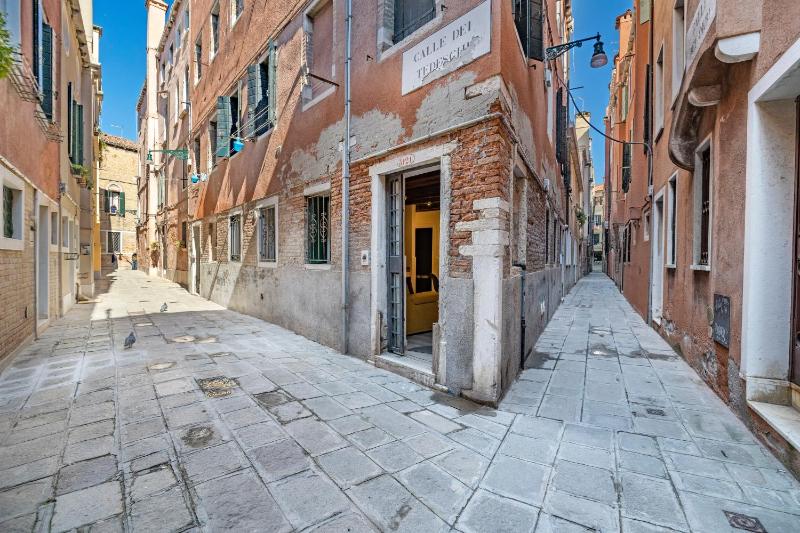 Apartment - Ground Floor image 4