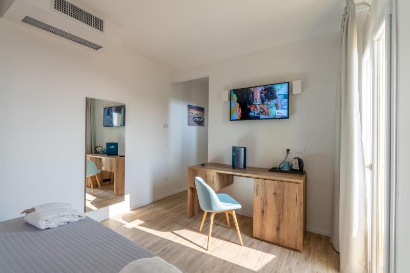 Hotel Mondial - image 41
