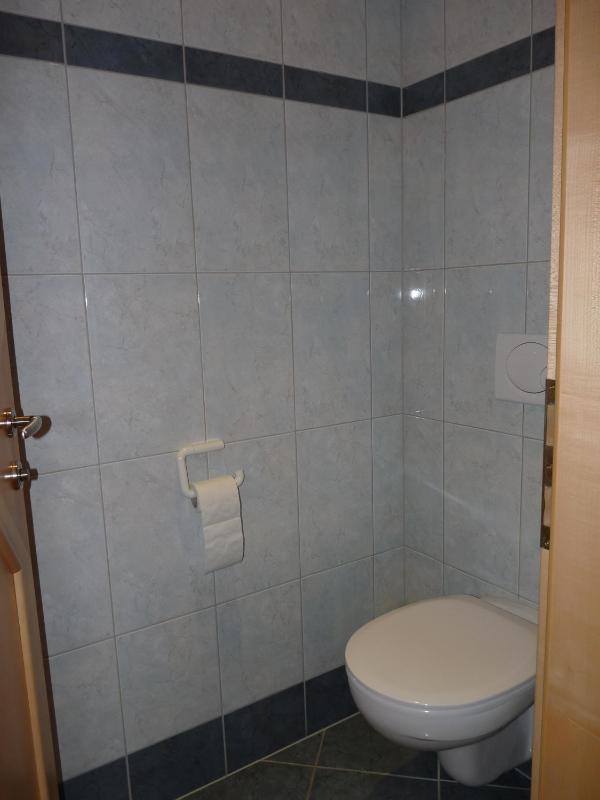 One-Bedroom Apartment with Balcony image 4