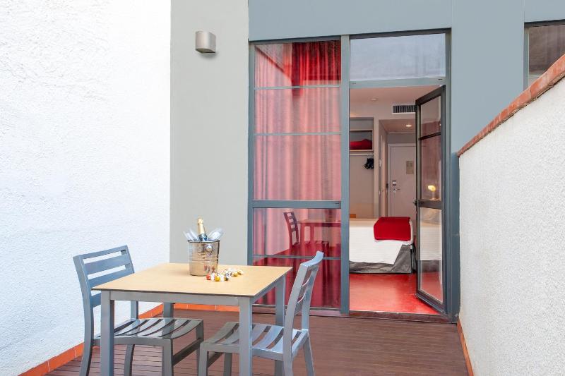 Double or Twin Room with Terrace image 2