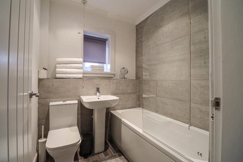 Apartment image 4