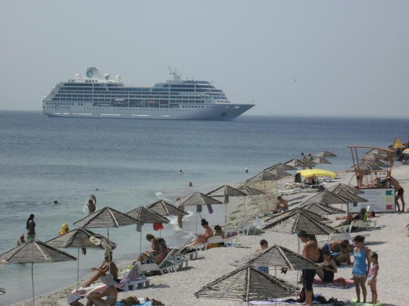 Junior Suite with Sea View and Balcony image 2