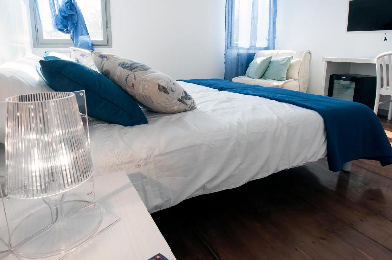 Double Room image 2