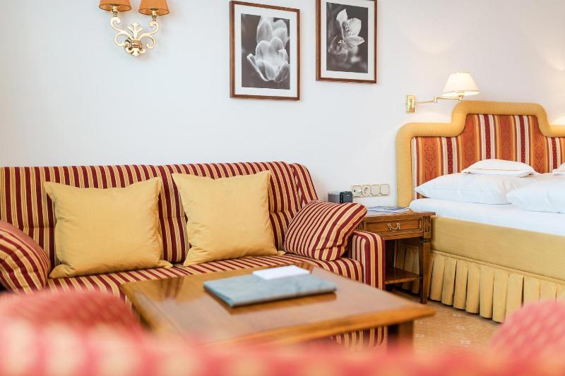 Double Room image 2