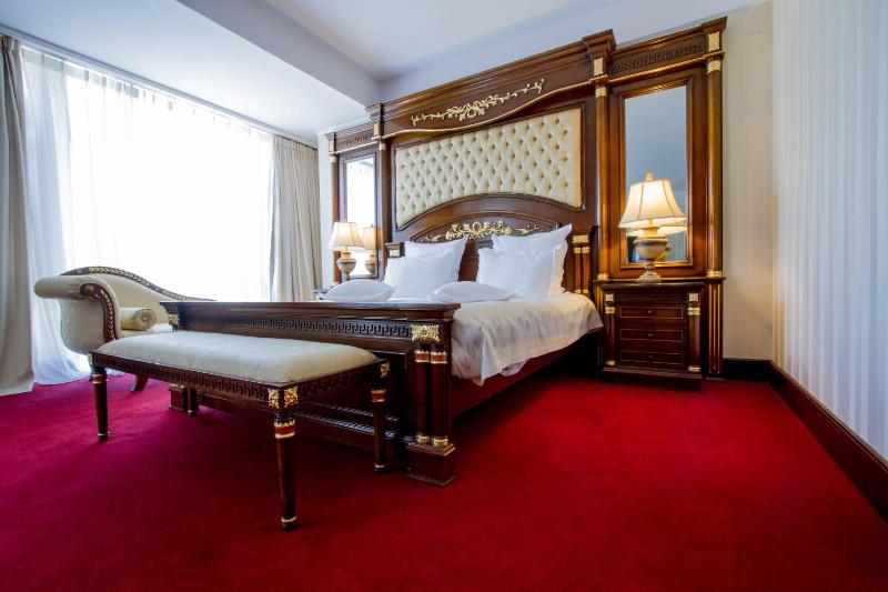 Deluxe Junior Suite image 4
