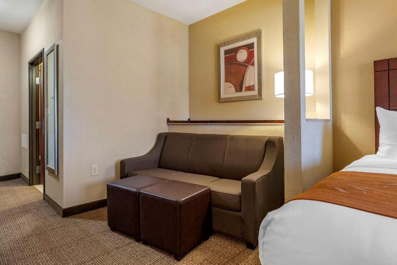 Double Room with Two Double Beds - Non-Smoking image 2