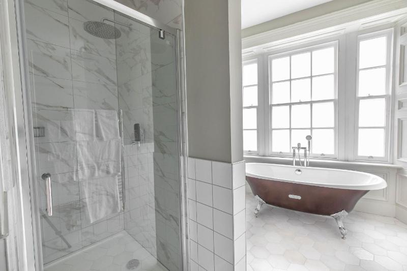 Superior Double Room image 2