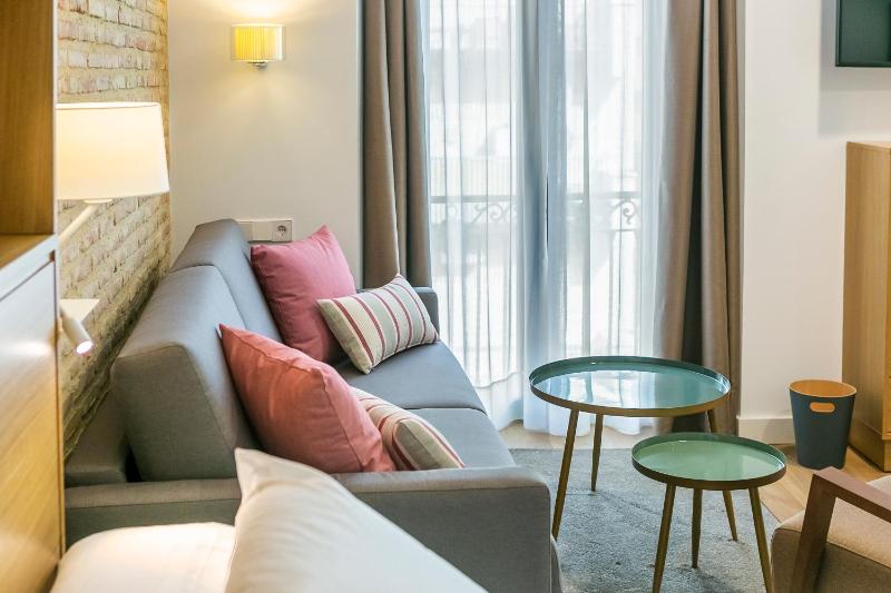 Superior Studio image 4