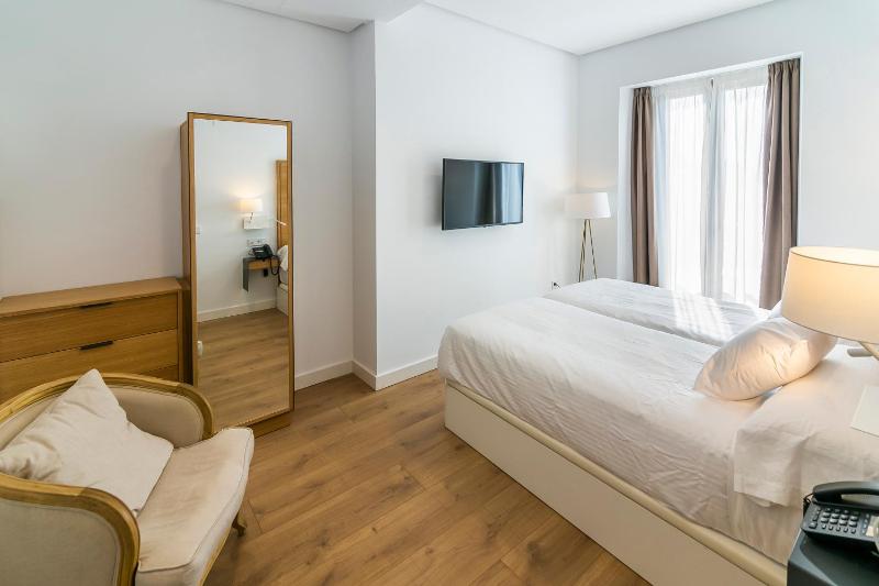 Standard Apartment image 4