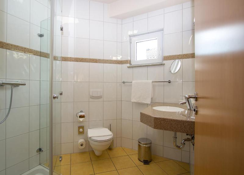 Single Room - Annex image 3