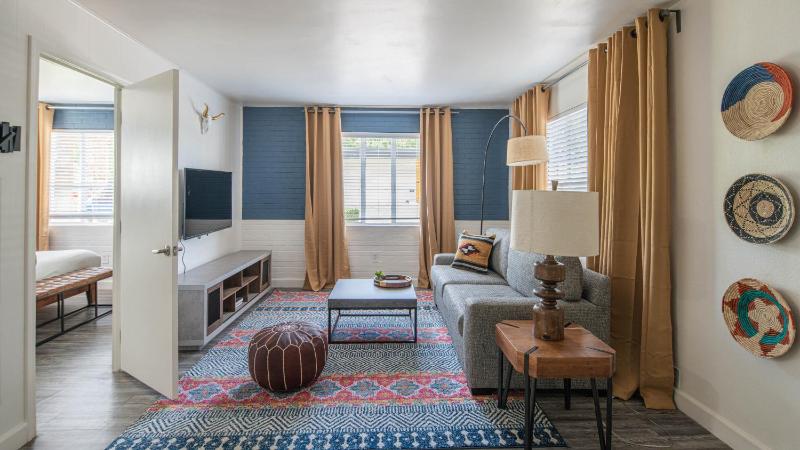 One-Bedroom Apartment image 1