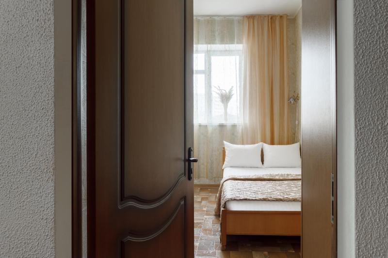 Standard Single Room image 2