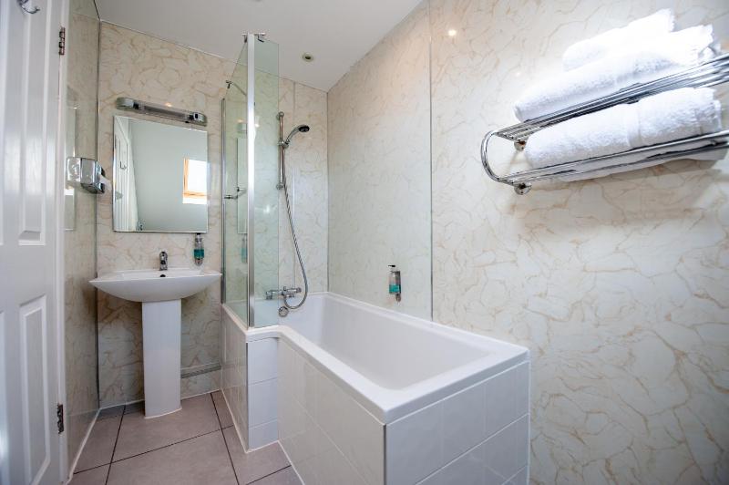Superior Double Room image 3