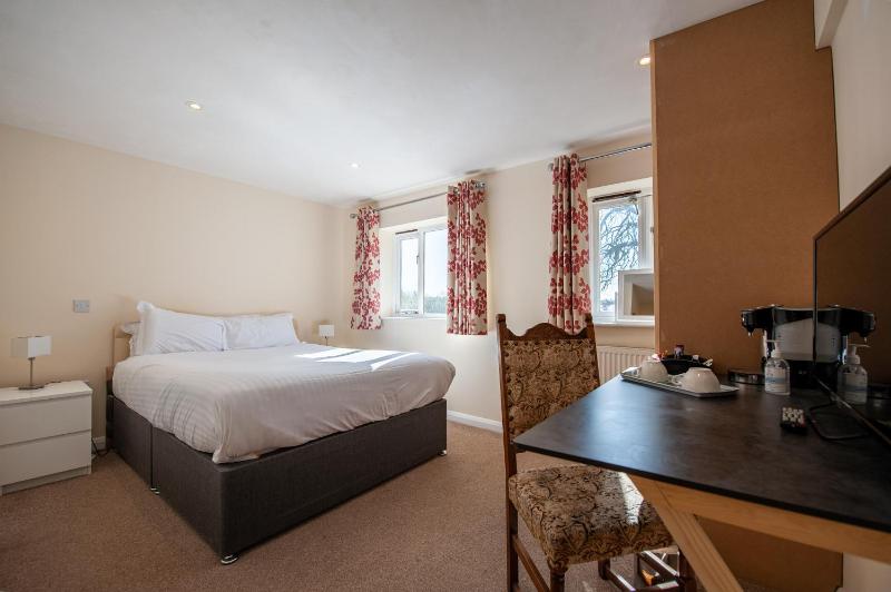 Double Room image 2