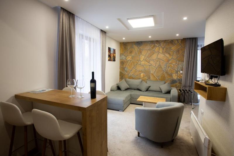 Junior Suite with Spa Access image 4