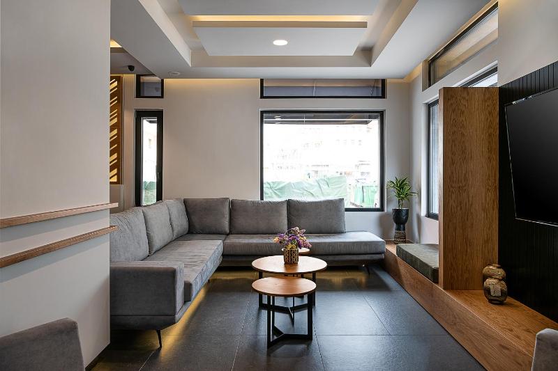 Morum City Hotel Chania - image 41
