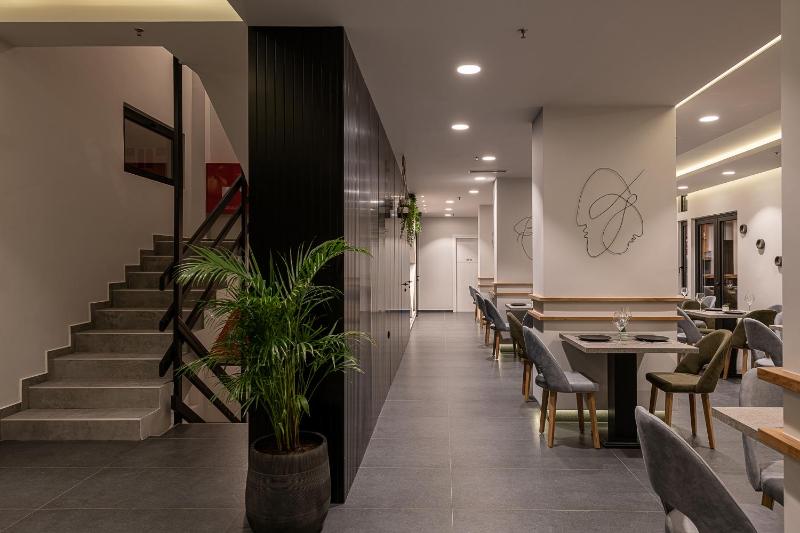Morum City Hotel Chania - image 7