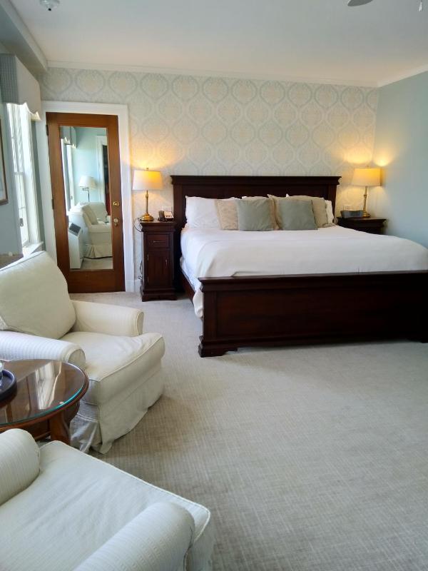 King Room - Ocean View image 1