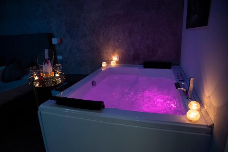 Fervore Luxury Rooms - image 38