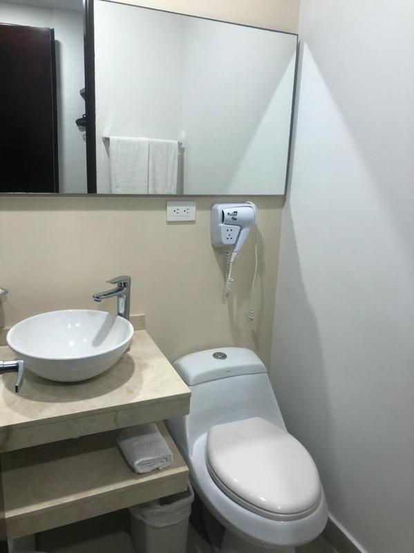 Atlantis Suites -Amoblados Nuevos sector Buenavista - image 31