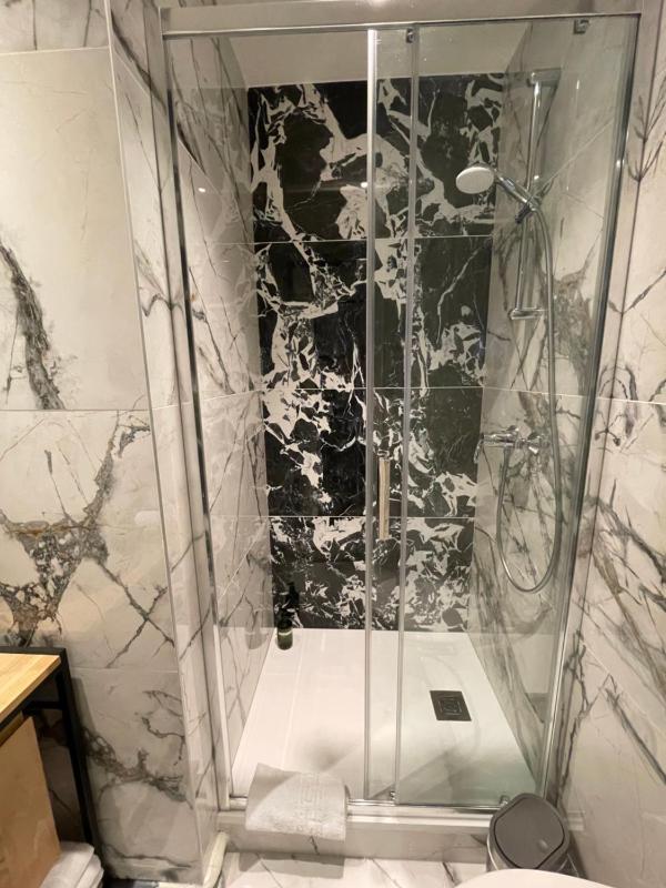 Superior Triple Room image 4