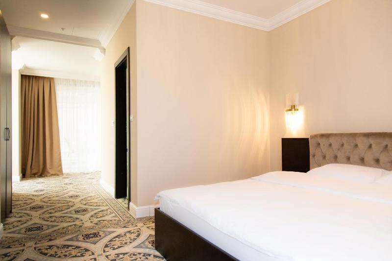 Suite image 2