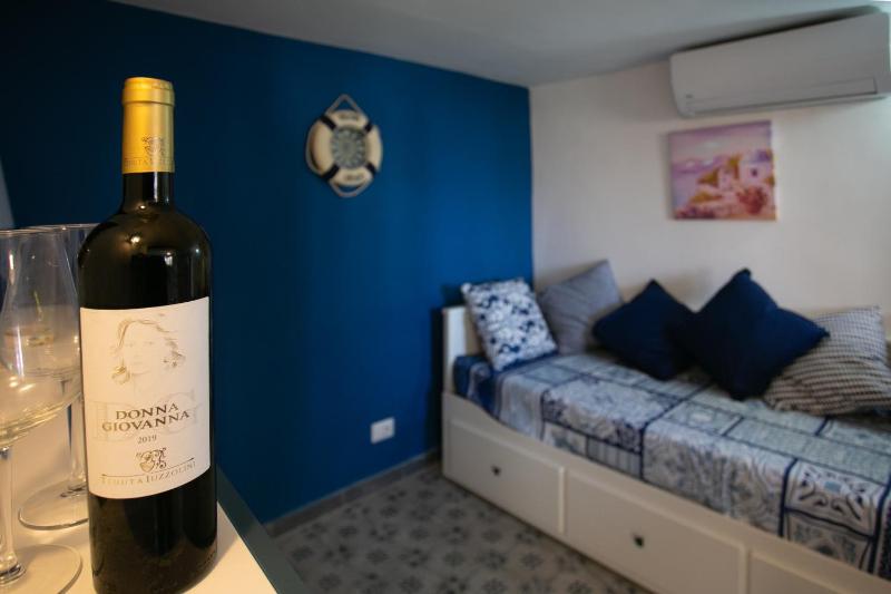 Stromboli sea view apartment - image 19