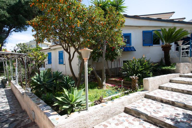 DilettaAnna Apartment Vulcano with private garden - image 28