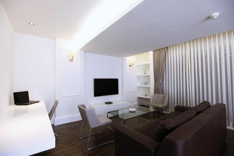 Suite with Terrace image 3