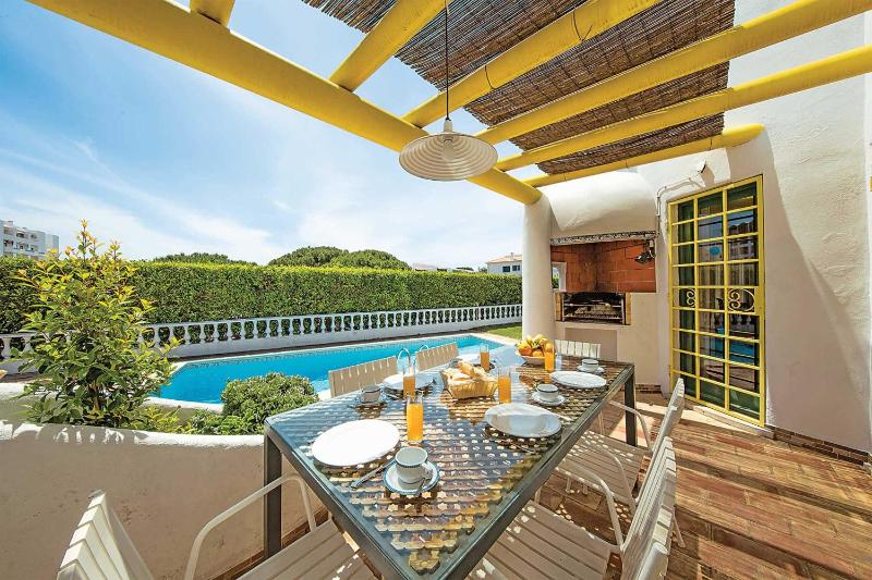 Villa image 2