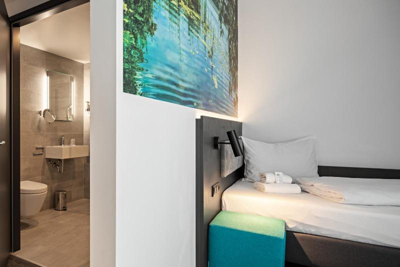 Deluxe Single Room image 4