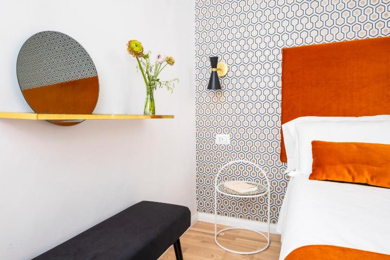 Double Room with Private Bathroom image 3