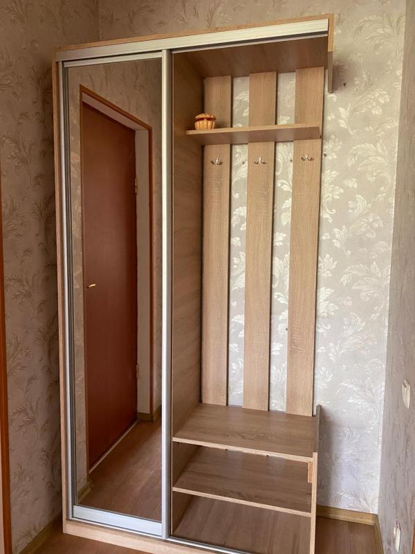 One-Bedroom Apartment image 3