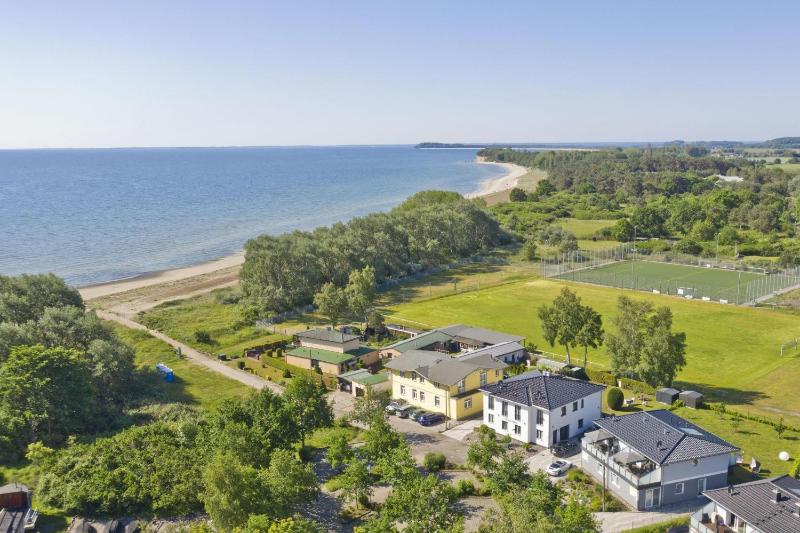 Beach House Schotstek mit gratis Nutzung vom AHOI Erlebnisbad und Sauna in Sellin - image 19