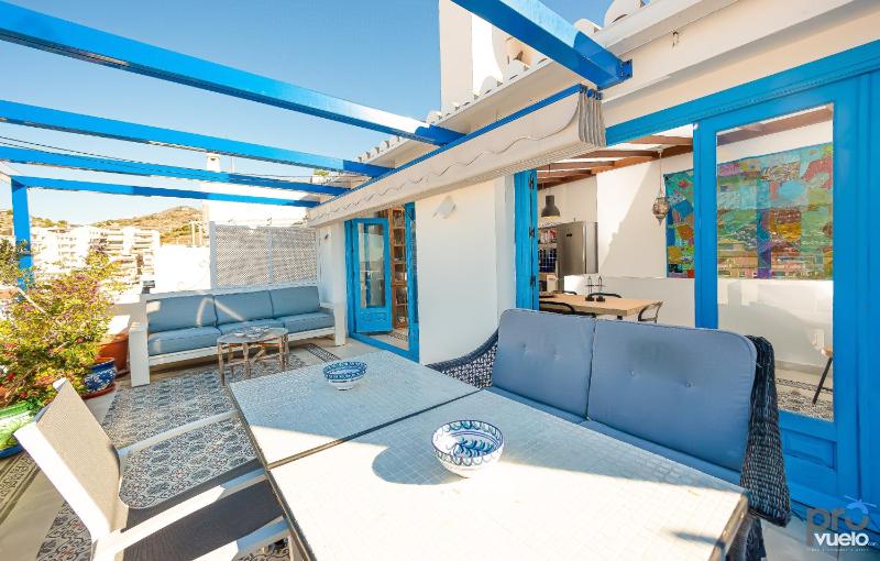 The Blue House - image 31